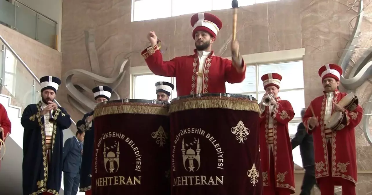 ankara meclisi anadolu birliginde vatandaslar siyasetcilere sordular a8i1UeaS.jpg