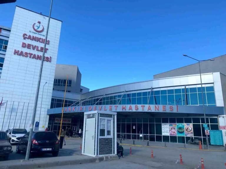 cankirida eski esine saldiran sahis kendine zarar verdi EKisybkn.jpg