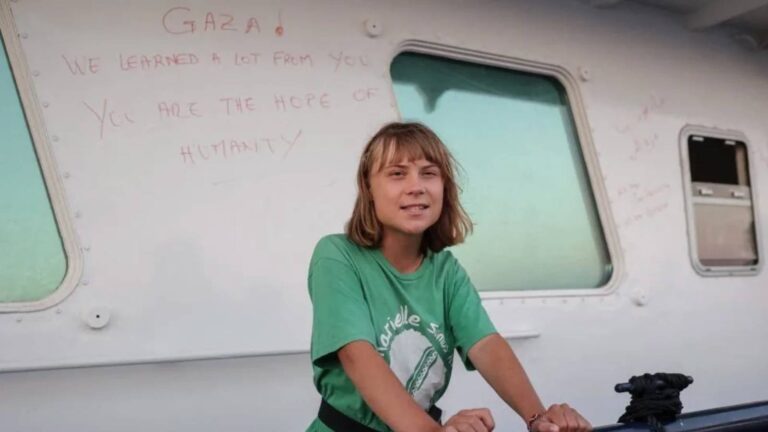kuresel sumud filosu aktivistlerinden greta thunberg su icin yalvarmak zorunda kaldik iskence gorduk QKkvRYGZ.jpg