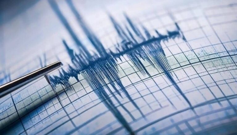 simavda 36 buyuklugunde deprem EulInI67.jpg