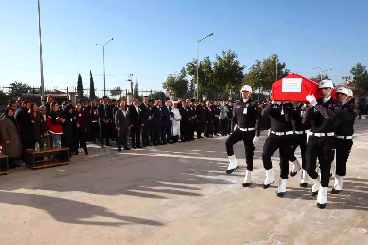 adiyamanda kaza polis memuru hayatini kaybetti WGDOW65S.jpg