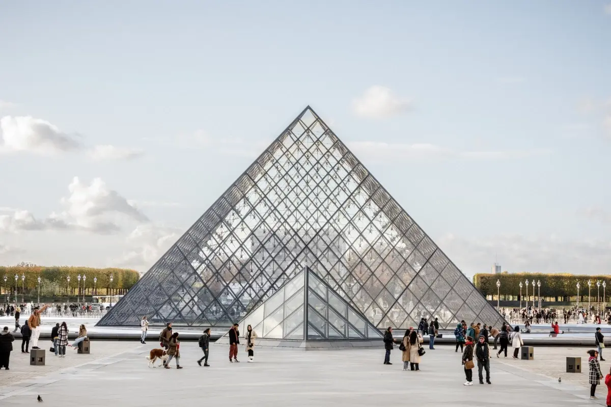 louvre muzesi soygununda yeni gozalti mhWqTnOQ.jpg