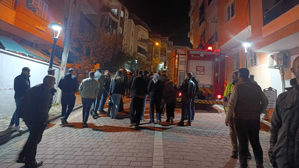 Manisa’da inşaat sırasında iki apartmanda çatlaklar oluştu: 15 kişi tahliye edildi