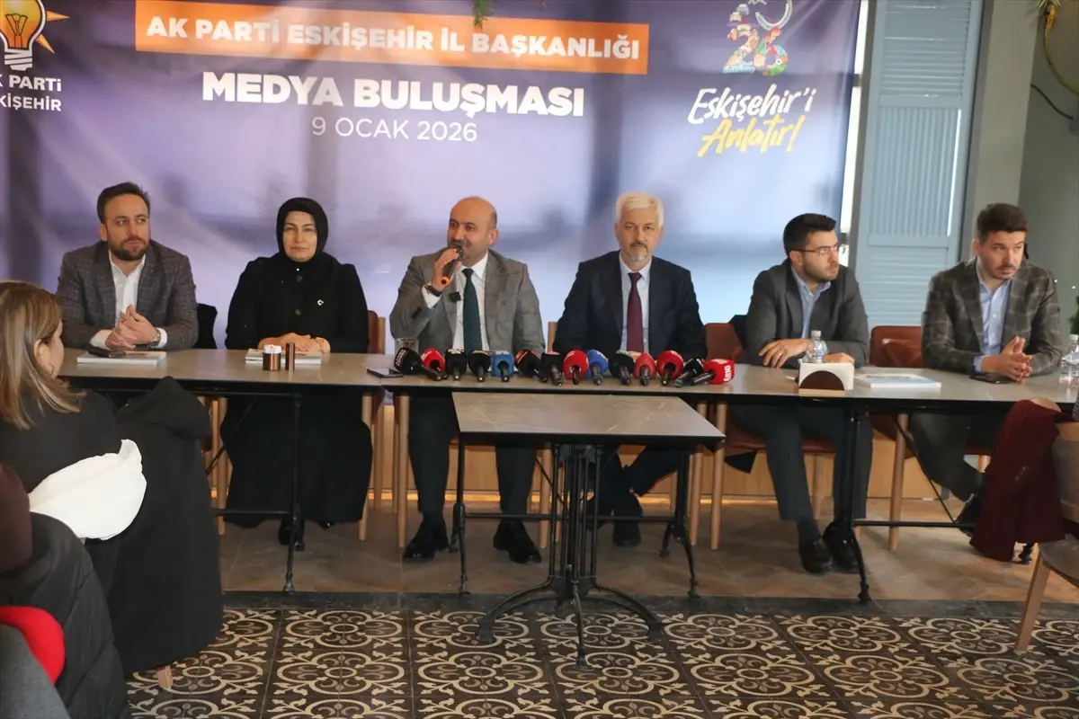 albayraktan-gazetecilere-kutlama-ve-su-kesintisi-elestirisi-WePKEwy9.jpg